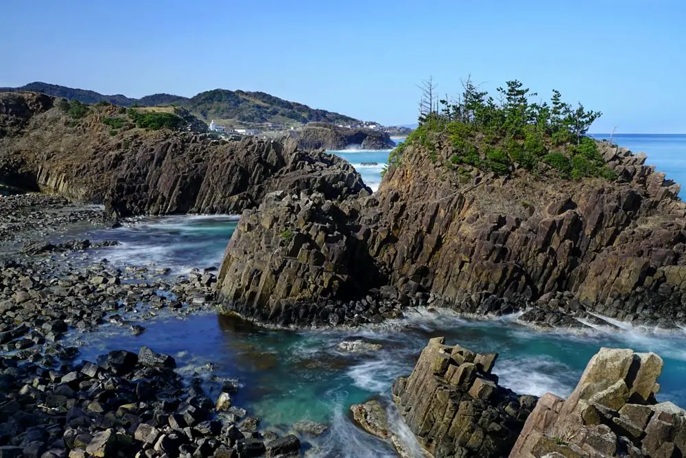 立岩